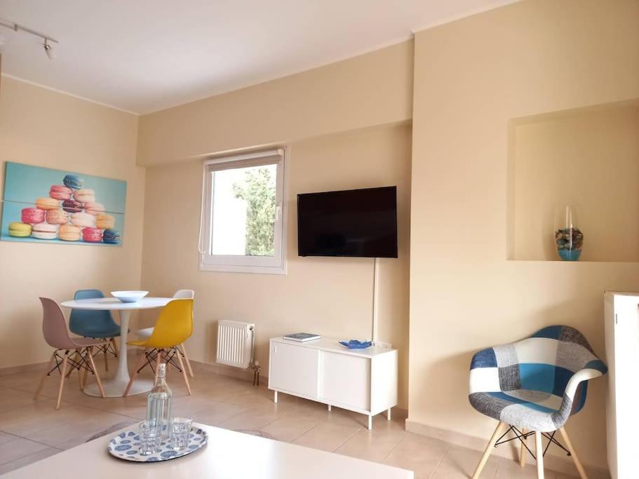 Blue -Spacious 1Bdr Corner Flat/Balcony/View Leilighet Athen Eksteriør bilde